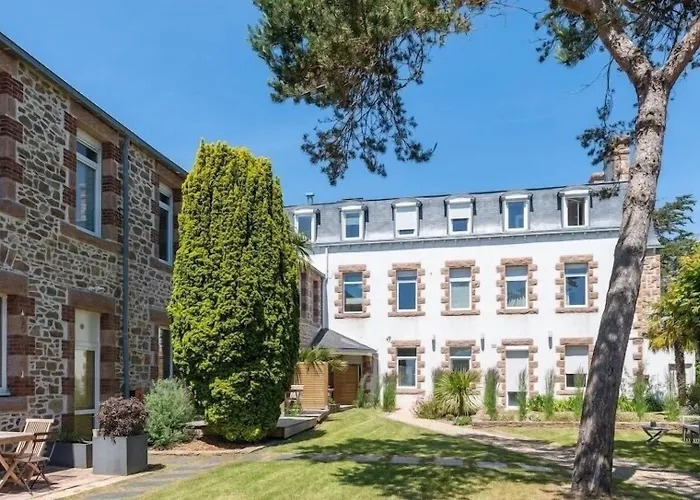 Hotel Les Costans, The Originals Relais