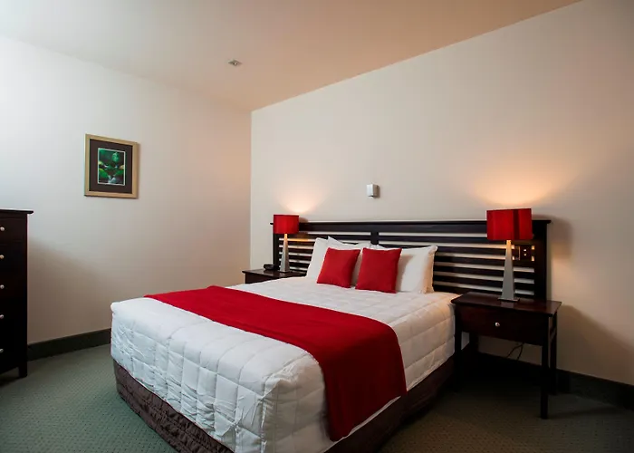 Emerald Hotel