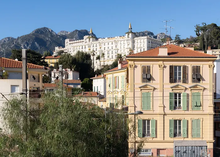 Hotel De Belgique à Menton