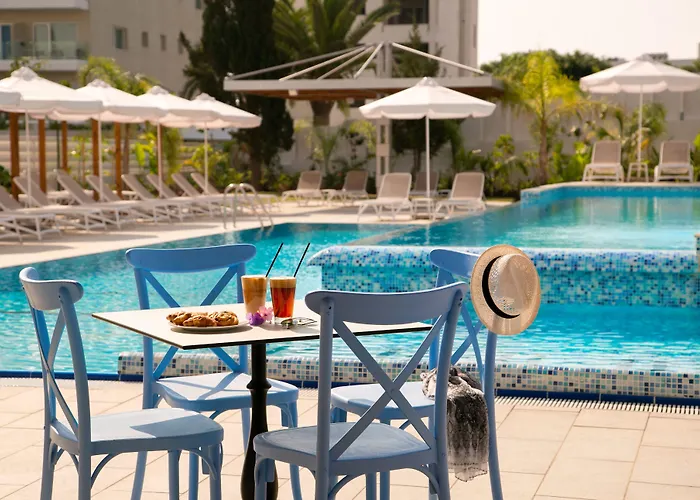 Vangelis Hotel & Suites