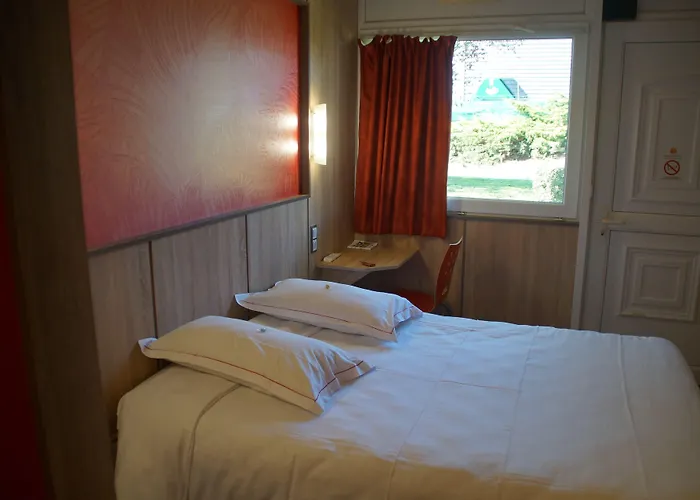 The Originals Access Aeroport, Hotel Aurillac