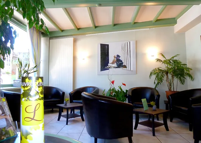 Logis Hotel Restaurant Du Midi - Rodez Centre