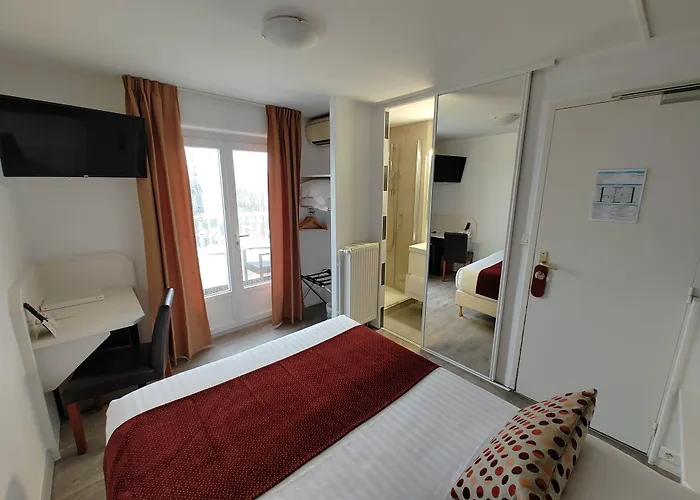 Logis Hotel Les Bleuets
