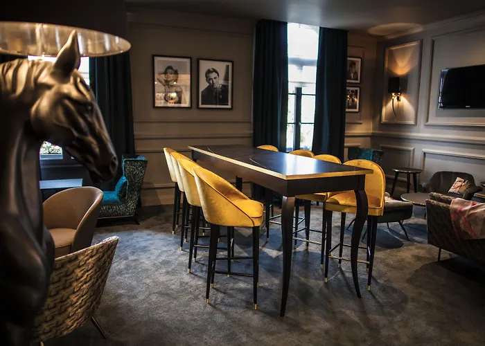 The Originals Boutique, La Maison Rouge, Lens Ouest