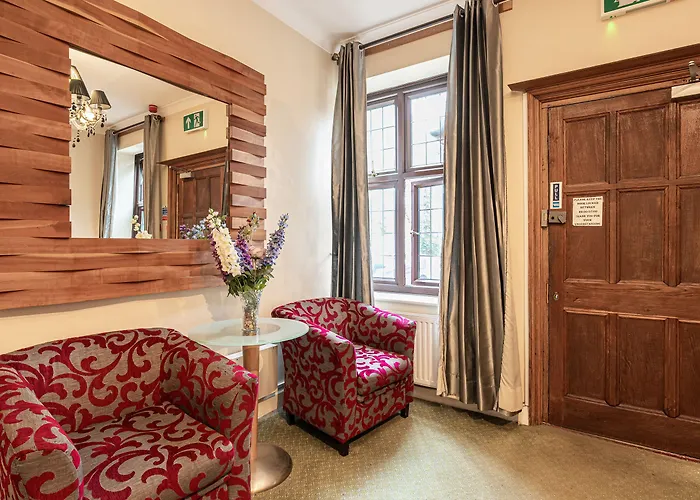 Barrington Lodge