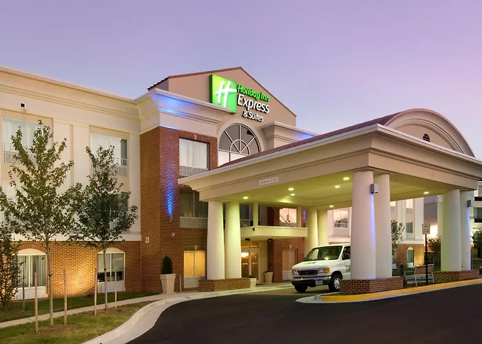 Holiday Inn Express & Suites Alexandria - Fort Belvoir By Ihg