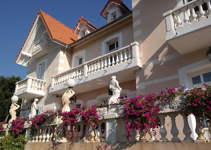 Le Chateau De Mei Lese