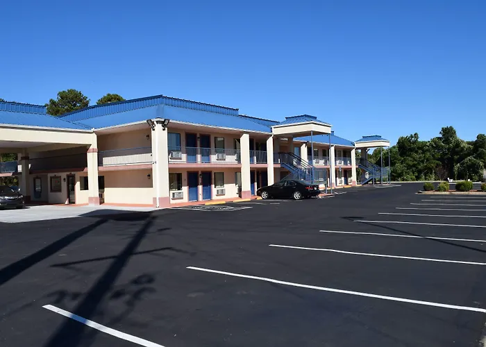 Royal Inn & Suites