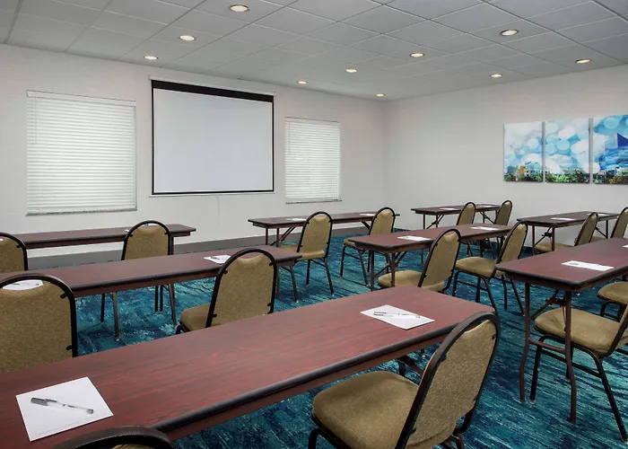 Hampton Inn & Suites Holly Springs
