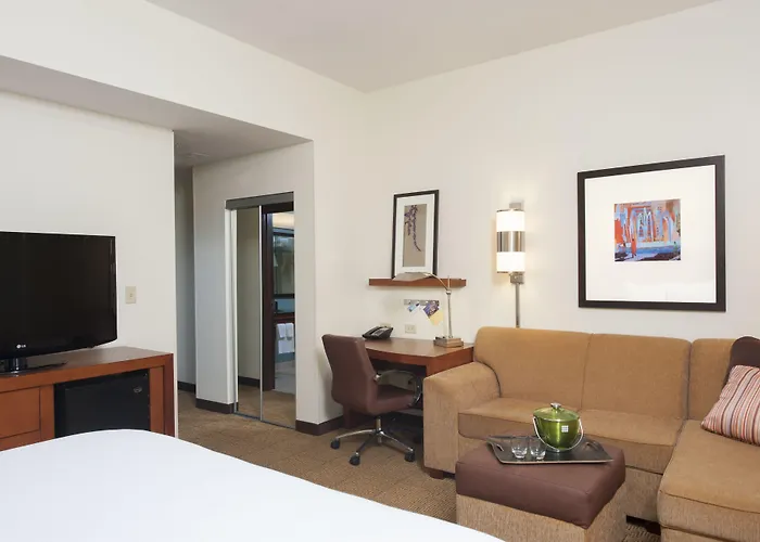 Hyatt Place Des Moines Downtown