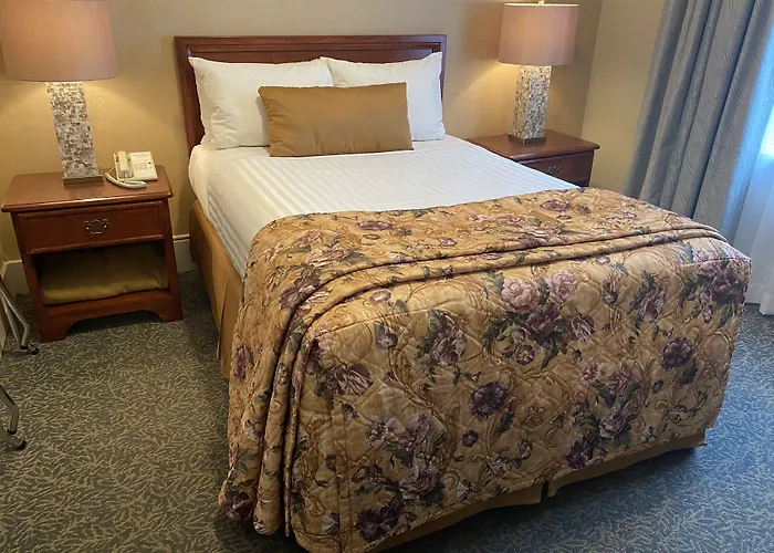 Kingston Hotel