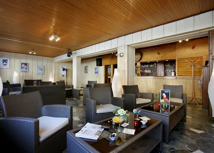 Hotel Eliova L'Eau Vive
