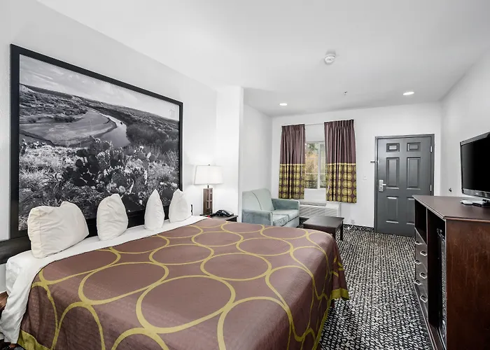 Super 8 By Wyndham Mansfield La