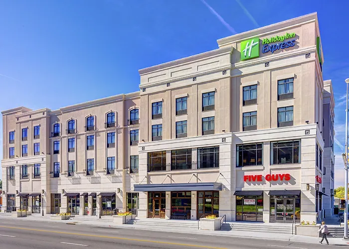 Holiday Inn Express & Suites - Kansas City Ku Medical Center By Ihg