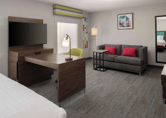 Hampton Inn And Suites Seattle - Airport / 28Th Avenue