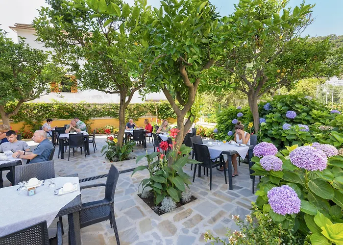Hotel Leone