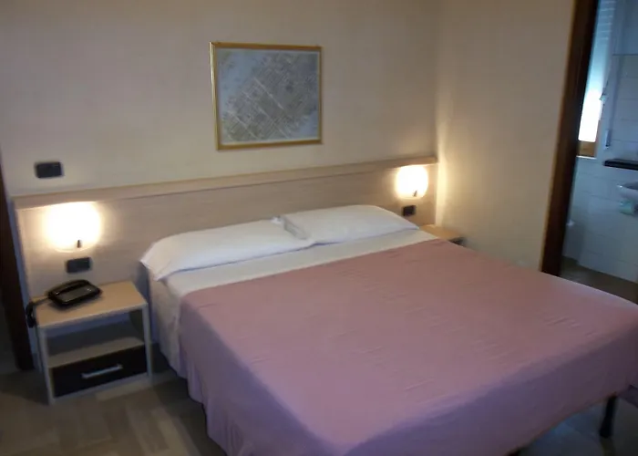Hotel Bacco Rooms And Breakfast