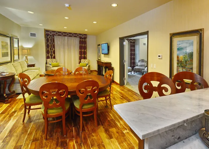 Woolley'S Classic Suites