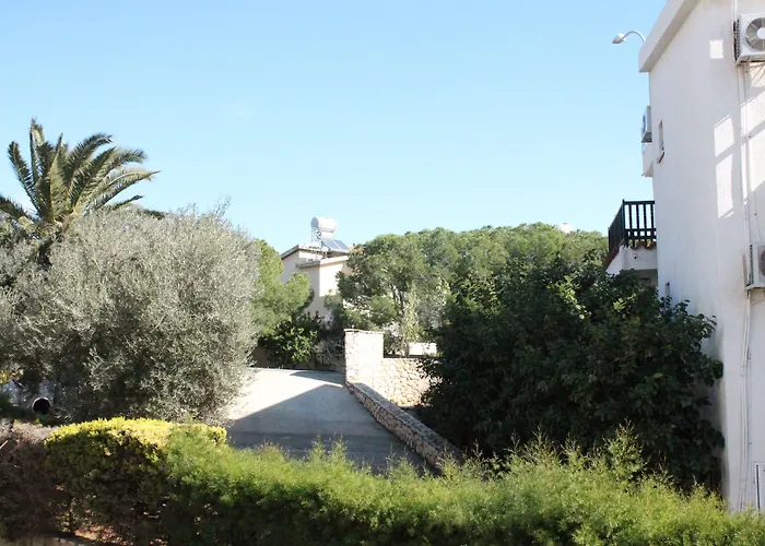 A Maos Hotel Apartments