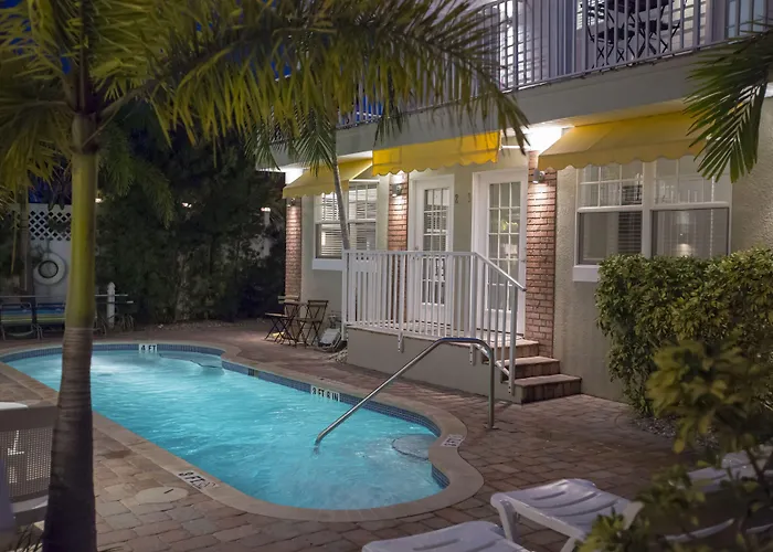 Coconut Inn