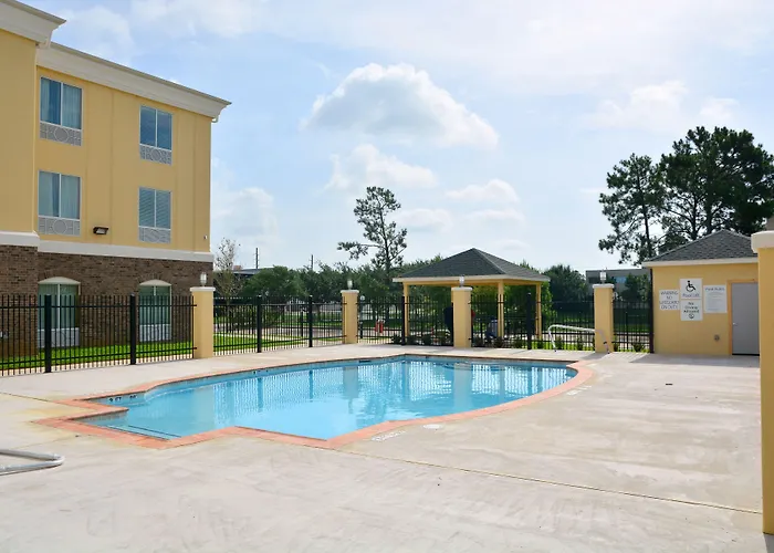 Holiday Inn Express Tomball By Ihg