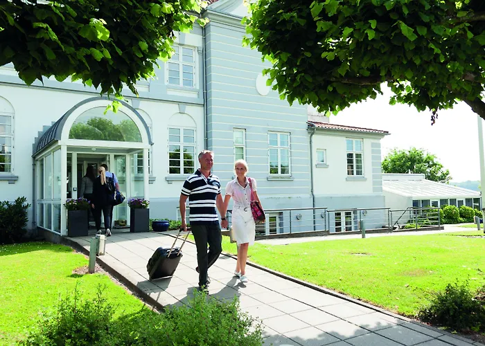 Sixtus Sinatur Hotel&Konference