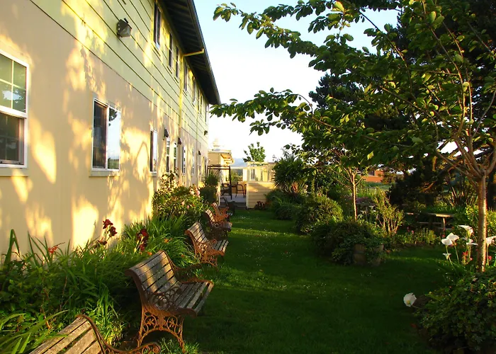 Pacific City Inn