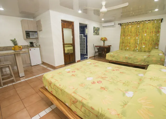 Hotel Verde Mar Direct Beach Access