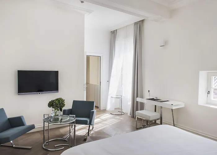 Hotel De Tourrel, Saint Remy De Provence, A Member Of Design Hotels