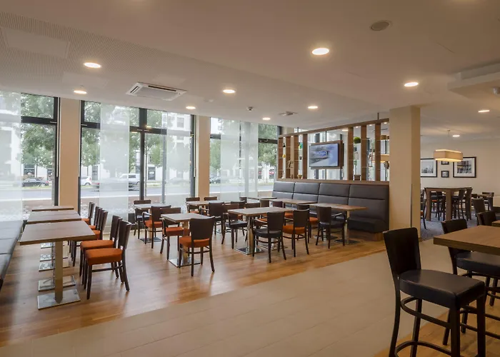 Hampton By Hilton Frankfurt City Centre