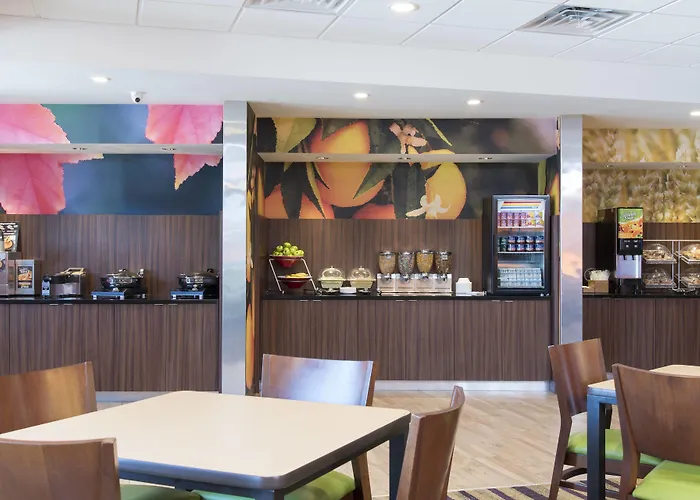 Fairfield Inn & Suites By Marriott Jackson Clinton