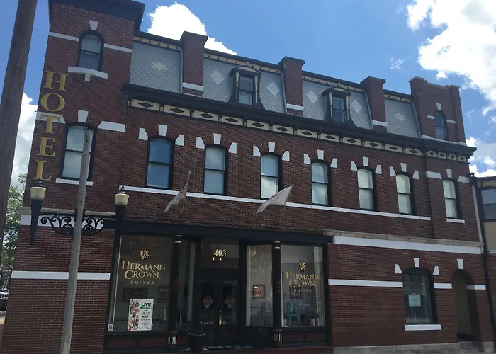Hermann Crown Suites