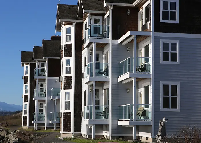 Tides Inn & Suites