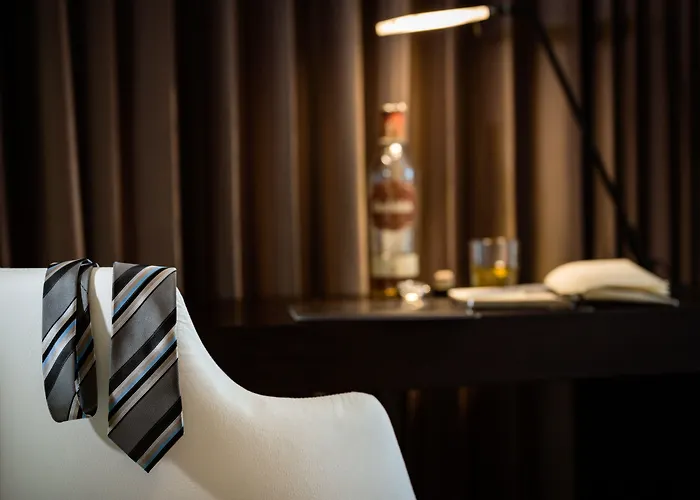 Prima Link Hotel