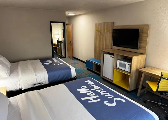 Days Inn By Wyndham Lincoln, Il Route 66