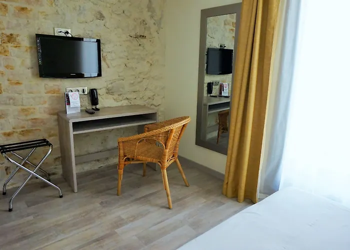 Hotel De La Couronne