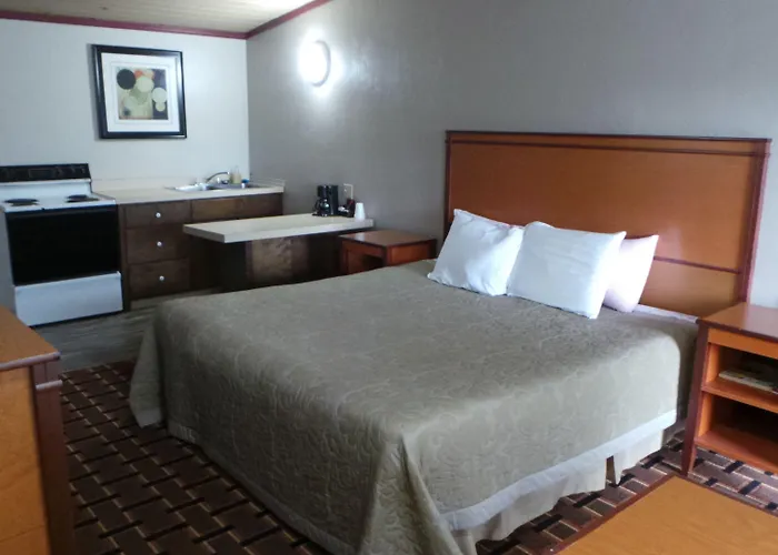 Anchor Bay Inn Near Winchester Bay