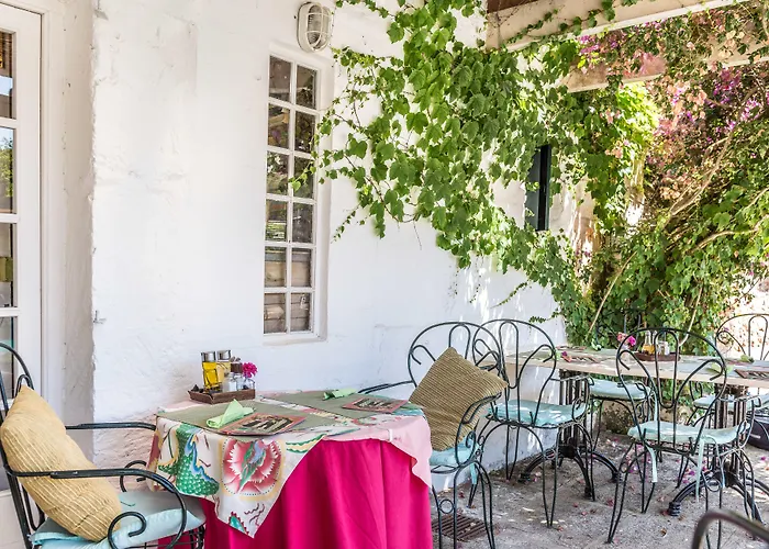 Hotel Rural Biniarroca - Adults Only