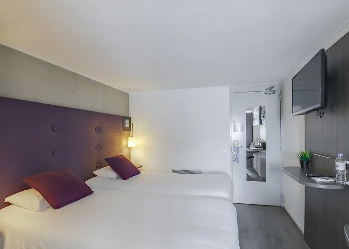 Brit Hotel Reims La Neuvillette