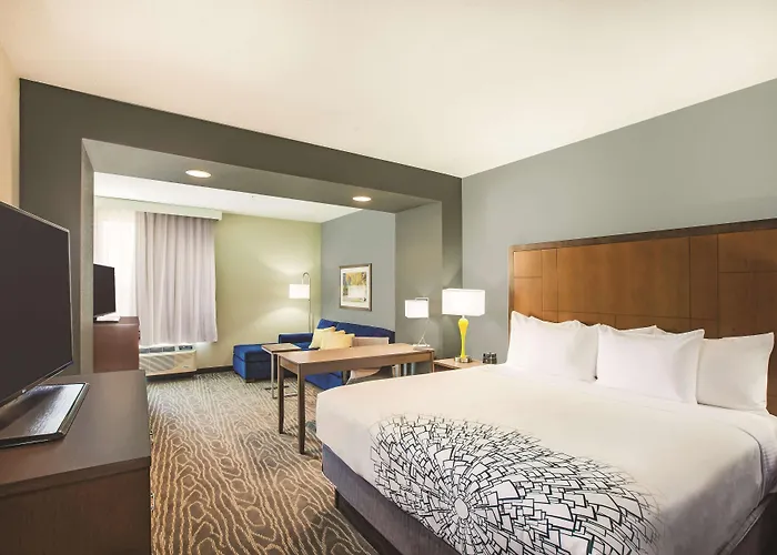 La Quinta By Wyndham Wichita Northeast