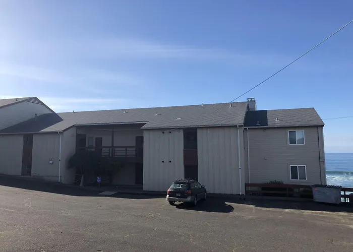 Ester Lee Motel