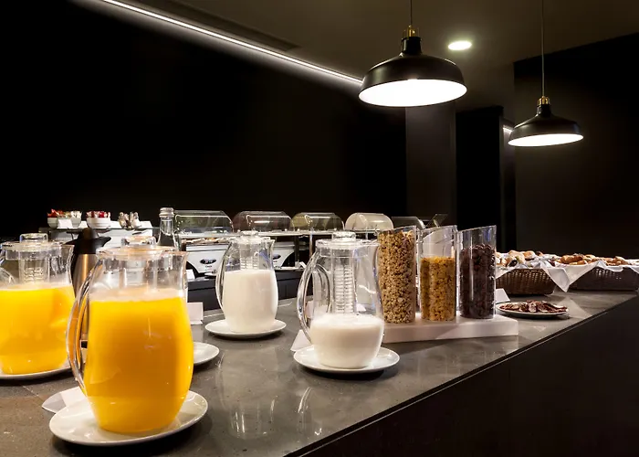 Neat Hotel Avenida