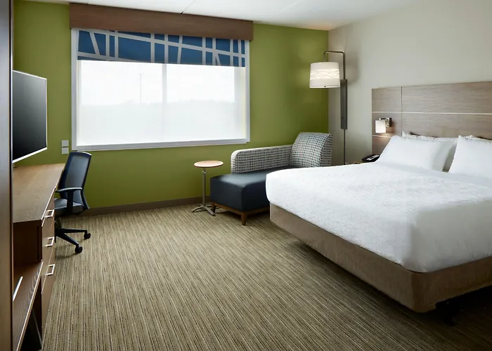 Holiday Inn Express & Suites - Cincinnati North - Liberty Way By Ihg