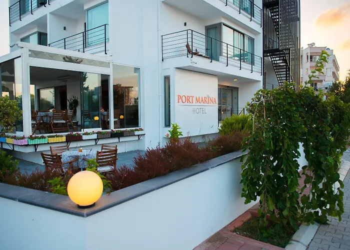 Port Marina Hotel