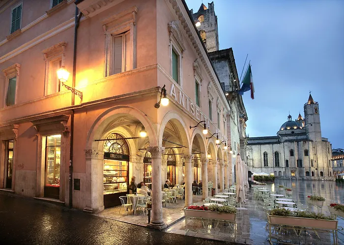Residenza Dei Capitani - Piazza Del Popolo