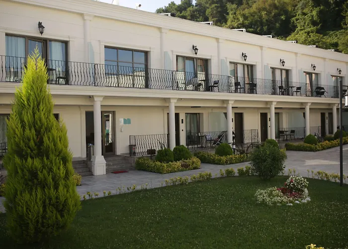 Northdoor Hotel