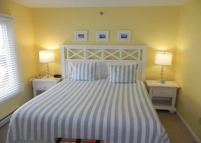 Elmwood Resort Hotel