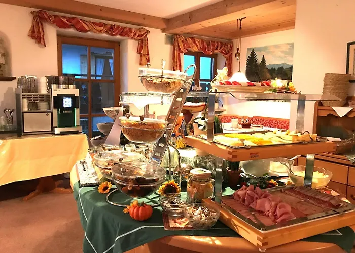 Hotel Am Wiesenhang - Garni