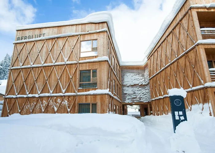 Tirol Lodge