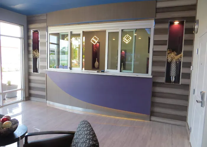 Hotel Blue - Woodlands